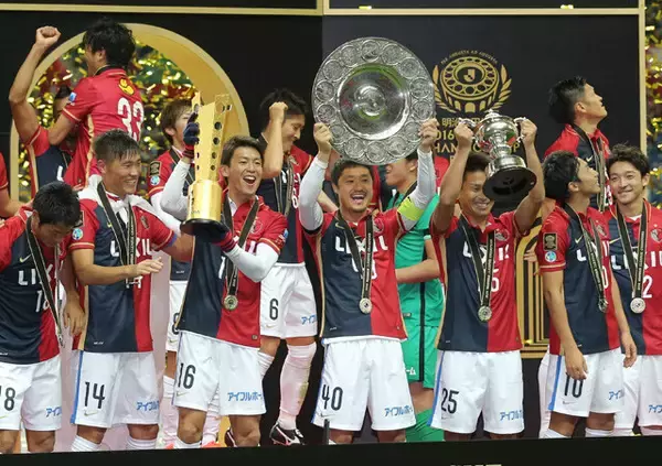 「Jリーグ残り2節で首位キープ。"もがき続けた名門"が9年ぶり悲願へ！　"名将"鬼木 達は鹿島アントラーズをどう変えたのか？」の画像