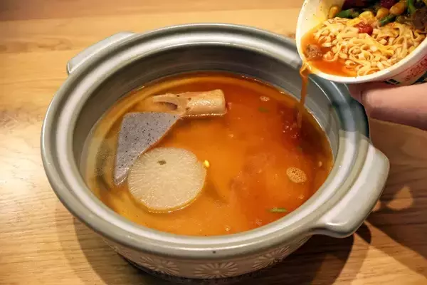 「コンビニ対抗！　「パックおでん」カスタム選手権＜野島慎一郎のバカレシピスペシャル＞」の画像