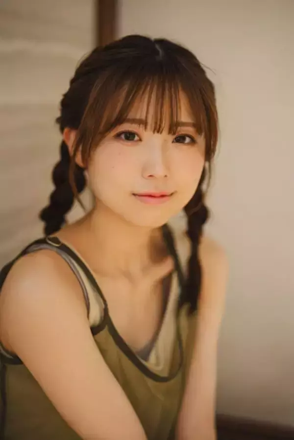 『Link！Like！ラブライブ！蓮ノ空女学院スクールクラブ』の105期生、セラス・柳田・リリエンフェルト役の声優を務める三宅美羽が初のデジタル写真集を発売！「現実の私の青春は、まったくキラキラしてなかったです（笑）」