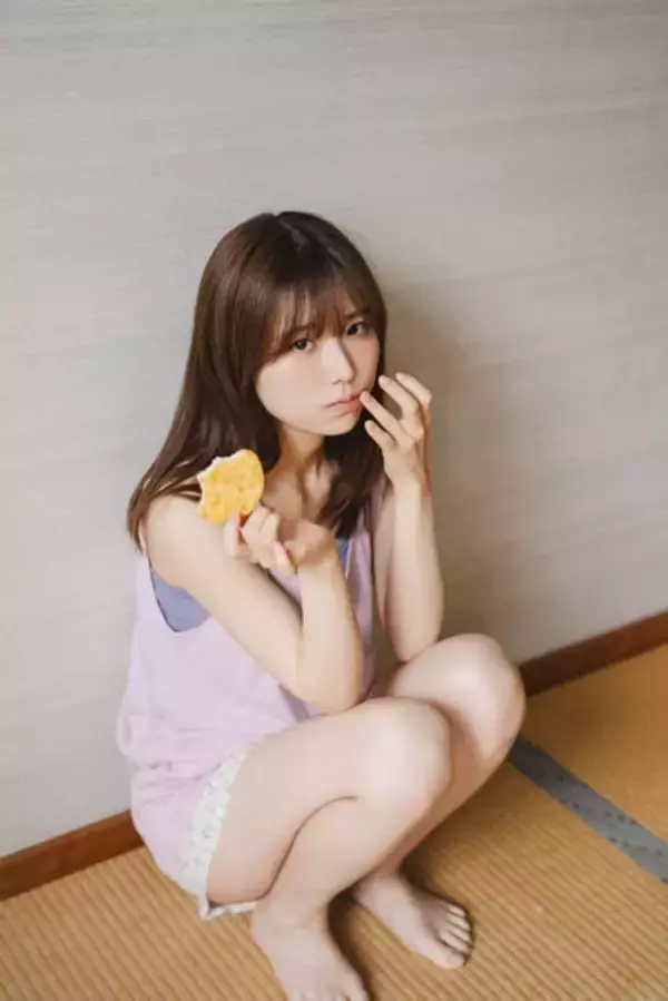 「『Link！Like！ラブライブ！蓮ノ空女学院スクールクラブ』の105期生、セラス・柳田・リリエンフェルト役の声優を務める三宅美羽が初のデジタル写真集を発売！「現実の私の青春は、まったくキラキラしてなかったです（笑）」」の画像