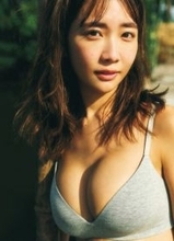 天羽希純がアイドルを卒業して"コンプラ最狂女"に「次の撮影では全身ぬるぬるテカテカにしてみたいです」