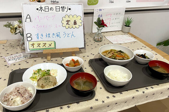 【カツカレー】なぜ僕は、公共の食堂でいつもカツカレーを注文してしまうのだろうか：パリッコ『今週のハマりめし』第212回