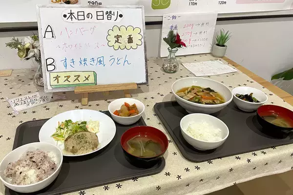「【カツカレー】なぜ僕は、公共の食堂でいつもカツカレーを注文してしまうのだろうか：パリッコ『今週のハマりめし』第212回」の画像
