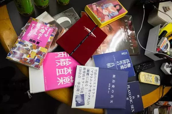 「「セクシータレントの先駆け・飯島愛はなぜ日本中で広く支持されたのか？」稀代のアダルトメディア研究家・安田理央が検証する90年代」の画像