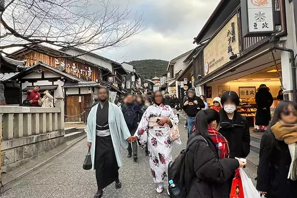 「東京・大阪で徹底取材！　「中国人観光客が消えた街」のリアル」の画像