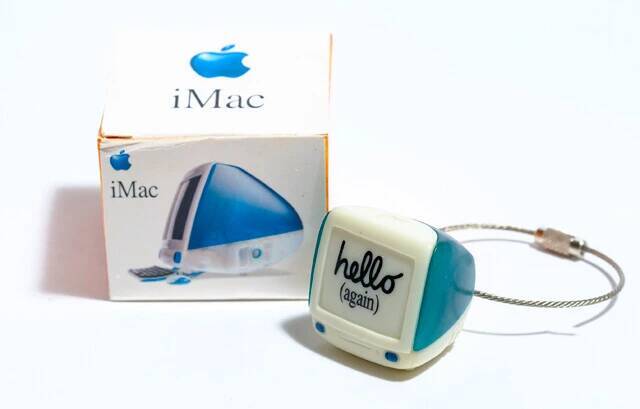 まだまだありました！　初代「iMac」インスパイア系グッズ【山下メロの平成レトロ遺産：114】