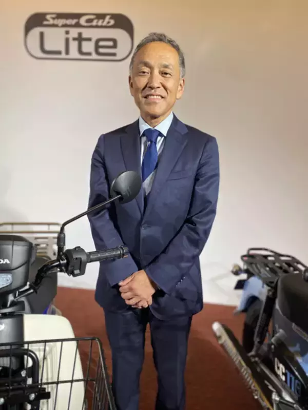 「「ホンダが動かなければ原付が消えてしまう」一挙4台公開された噂の新シリーズの実力は？　ホンダ"新基準原付"大解剖」の画像