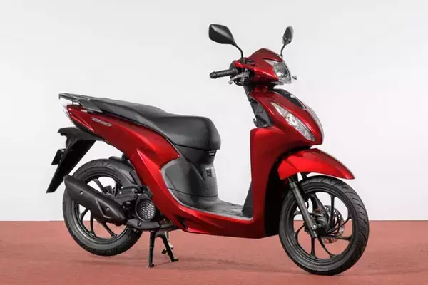 「「ホンダが動かなければ原付が消えてしまう」一挙4台公開された噂の新シリーズの実力は？　ホンダ"新基準原付"大解剖」の画像