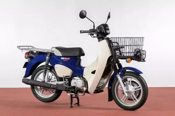 「「ホンダが動かなければ原付が消えてしまう」一挙4台公開された噂の新シリーズの実力は？　ホンダ"新基準原付"大解剖」の画像