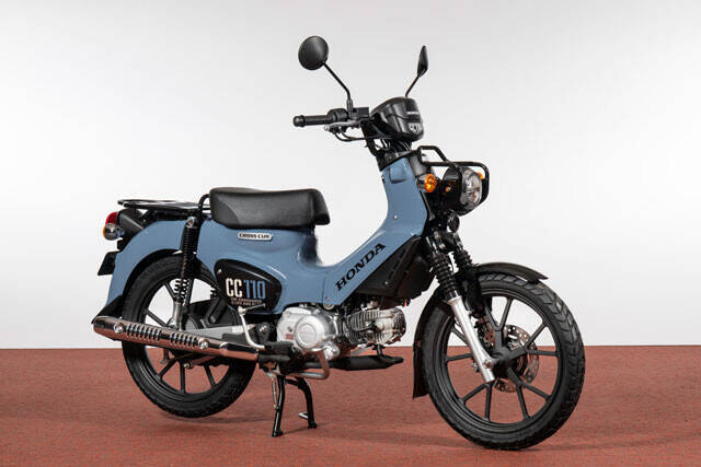 「ホンダが動かなければ原付が消えてしまう」一挙4台公開された噂の新シリーズの実力は？　ホンダ"新基準原付"大解剖