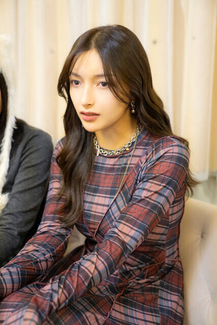 「グラジャパ！アワード2025」でカムバック賞を受賞した、エリマリ姉妹が語る初グラビアの記憶「グラビアが私たちの良さを一番に引き出してくれる仕事なんだなって、若いながらに思いました（笑）」