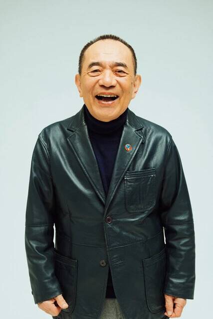 笑点＆週プレ奇跡の60周年コラボで三遊亭小遊三が袋とじグラビアに挑戦！「ベッドはね、久しぶりだね（ニヤリ）」