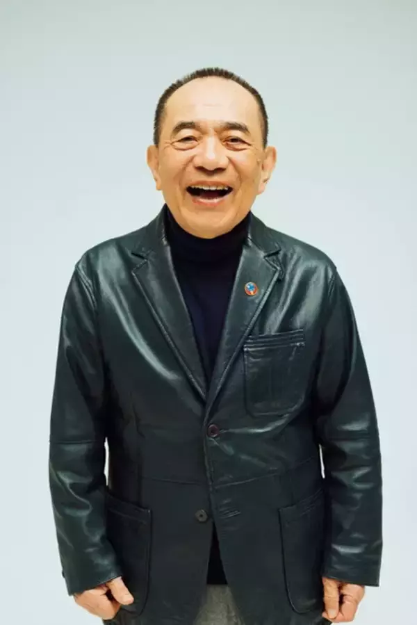 「笑点＆週プレ奇跡の60周年コラボで三遊亭小遊三が袋とじグラビアに挑戦！「ベッドはね、久しぶりだね（ニヤリ）」」の画像