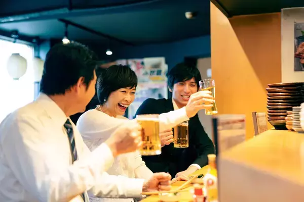 政府が女性管理職増加を掲げ、初の女性総理も誕生！　「忘年会with女性上司」で心得るべき11ヵ条