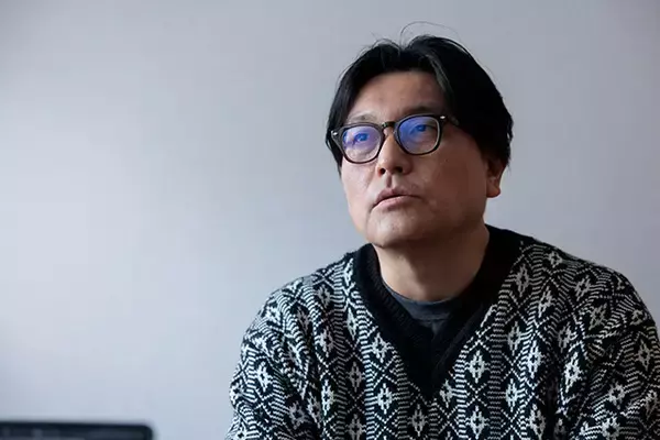 「新作『TOWN BEAT』をリリース。KIRINJI・堀込高樹「ポップスってどこかワイドショー的な"俗っぽさ"がないといけない」」の画像