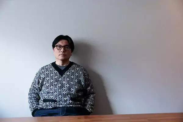 「新作『TOWN BEAT』をリリース。KIRINJI・堀込高樹「ポップスってどこかワイドショー的な"俗っぽさ"がないといけない」」の画像