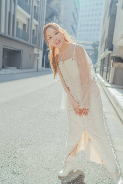 SNS総フォロワー数400万人超えの人気者・ねおが初のデジタル写真集を語る「水着やランジェリーの姿を見せるなんて、大人になったからできたんだなと思います」