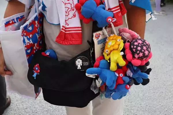 「【万博「ミャクミャク愛」の現場】プロデューサーが明かす人気の裏側「万博が終わったから消えていくというのではなく、これからも愛されていくキャラクターに...」」の画像