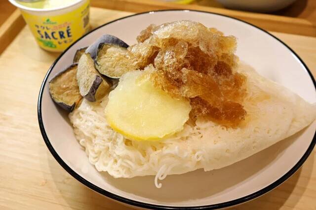 【超氷結そうめん】冷凍めんつゆ、冷凍食品などを添えさらにキンキンの氷結レモンをかける極限冷感のそうめん！＜野島慎一郎のバカレシピ＞