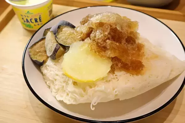 「【超氷結そうめん】冷凍めんつゆ、冷凍食品などを添えさらにキンキンの氷結レモンをかける極限冷感のそうめん！＜野島慎一郎のバカレシピ＞」の画像