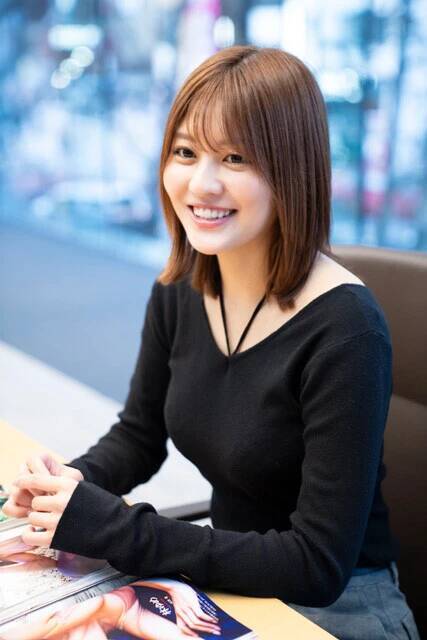 「世界でもっとも美しい顔100人」に3年連続ノミネートされた林ゆめが語る初グラビアの記憶「お腹の引っ込み具合が違うと気合いが入るんですよね」