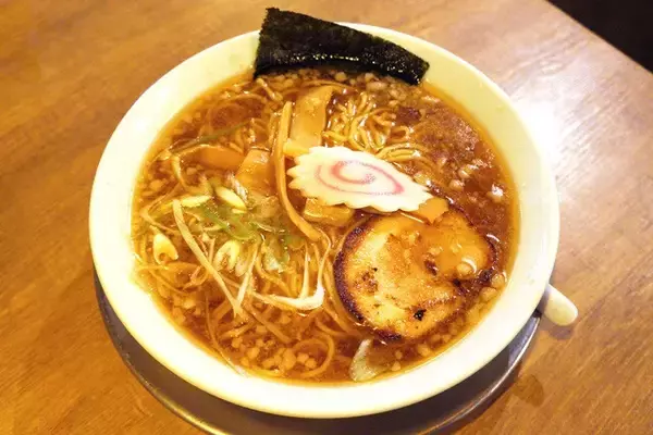 「【ラーメン】24時間お手頃に飲める酒場のラーメンが、こんなにうまくて550円なことにただただ感謝：パリッコ『今週のハマりめし』第229回」の画像