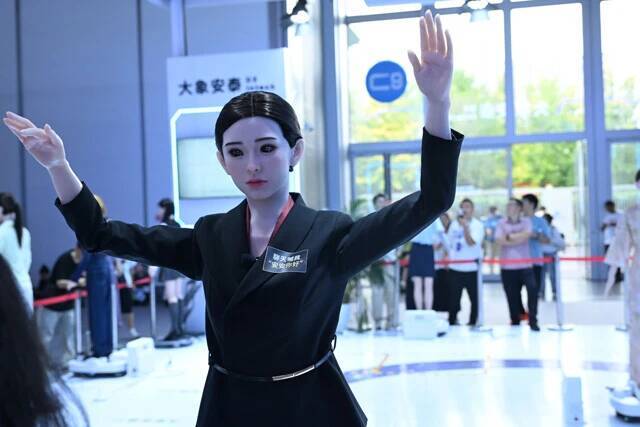現場への実装は秒読み!?　超絶進化した「中華ロボット」は"人の仕事を奪う"のか？