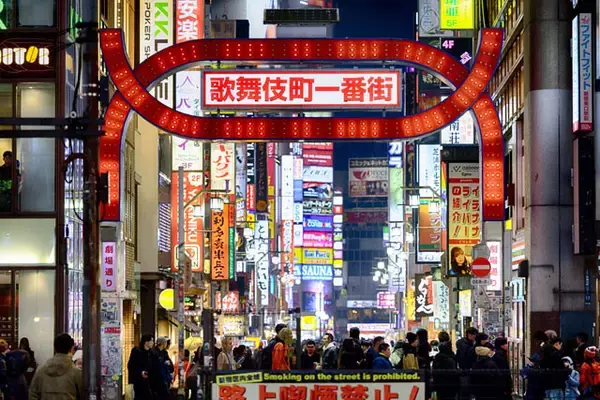 「捜査情報の漏洩で警部補が逮捕。マル暴と反社の「対立と癒着」の構造とは？」の画像