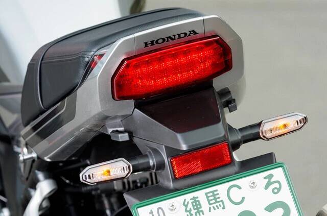 予約殺到の噂の新型を公道試乗！　ホンダCB1000Fがバイクファンを熱狂させる理由