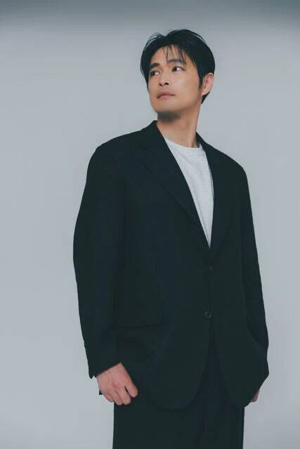 元Jリーガー、SHOW-WA・青山隼の新連載がスタート！「叔父（伊集院静）が週プレさんで連載をしていたので、同じ場に携われることが嬉しいです」