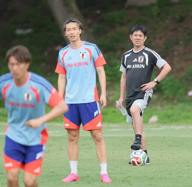 【独占インタビュー】サッカー日本代表・板倉 滉が語る森保監督との絆「森保さんとはおよそ8年の付き合い。監督と選手がこれほど長く一緒につながる代表チームは世界的にも少ないはず」