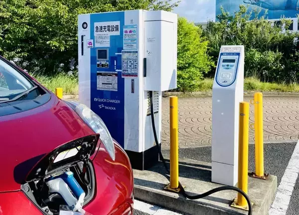 「1台買えば最大130万円のキャッシュバック！　大幅増額された「EV導入促進補助金」は誰得なのか？」の画像