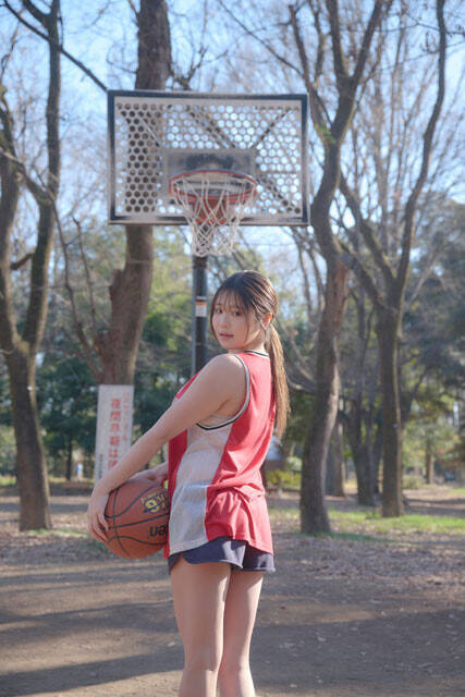 中川パラダイス激推し！ 天然Kカップの新人グラドル・藤川あかりが初のデジタル写真集を発売「全身タイツの撮影は未知の領域でした（笑）」