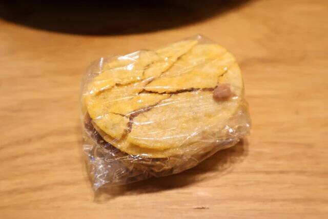 【プリングルズのミルフィーユコロッケ】プリングルズとひき肉を重ねてパン粉をつけて油で揚げたザクザク食感のコロッケが誕生！＜野島慎一郎のバカレシピ＞