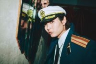 2.5次元舞台で注目の俳優・二階堂心がデジタル写真集を発売。「"ヒモ男"設定のシーンでは愛犬と初共演しました！」