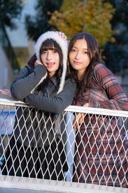 伝説のシスターズ、エリマリ姉妹が語るグラビアへの想い「ふたりにとってケンカも『イチャイチャ』のひとつみたいなものです（笑）」