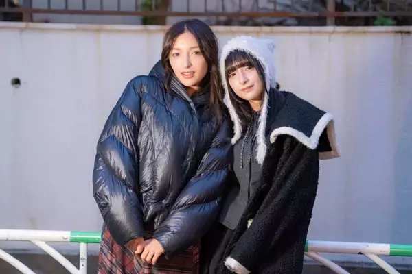 「伝説のシスターズ、エリマリ姉妹が語るグラビアへの想い「ふたりにとってケンカも『イチャイチャ』のひとつみたいなものです（笑）」」の画像