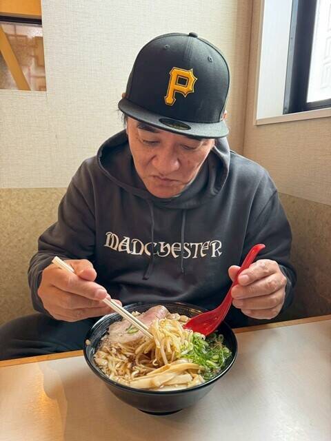 【ピエール瀧の「萌え萌やしソバ探訪録」】17杯目「もやしソバよりも気になる『ハンバーグラーメン』を出すお店へ！」