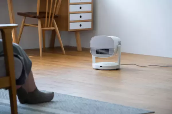 「これからのシーズンに最適！　最新の「スポット暖房」マストバイ【即買いガジェット】」の画像
