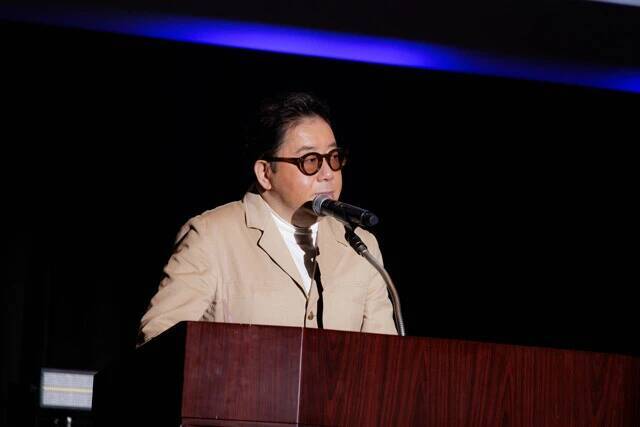 秋元康プロデュースのシアターボーイズグループ「Cloud ten」が誕生。総勢30名が初パフォーマンスを披露