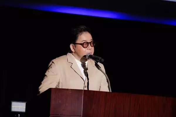 「秋元康プロデュースのシアターボーイズグループ「Cloud ten」が誕生。総勢30名が初パフォーマンスを披露」の画像