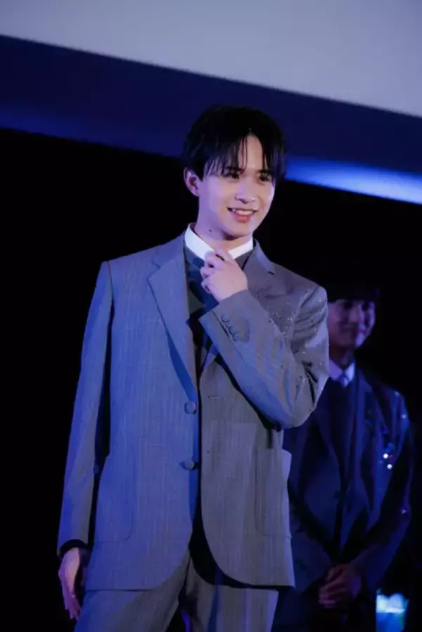 「秋元康プロデュースのシアターボーイズグループ「Cloud ten」が誕生。総勢30名が初パフォーマンスを披露」の画像