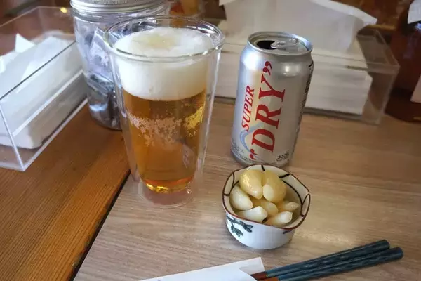 「【海鮮丼】たまには日常から外れた贅沢がしたい。熱海の商店街名物の「海鮮てっぺん丼」は、まるで海鮮の富士山！：パリッコ『今週のハマりめし』第250回」の画像