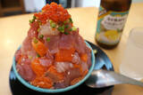 「【海鮮丼】たまには日常から外れた贅沢がしたい。熱海の商店街名物の「海鮮てっぺん丼」は、まるで海鮮の富士山！：パリッコ『今週のハマりめし』第250回」の画像7