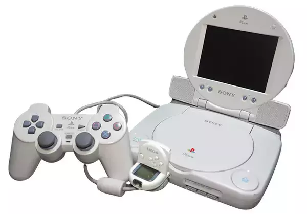 「大幅値下げの「PlayStation5」は大ヒット中の「Switch2」に勝てるのか？」の画像