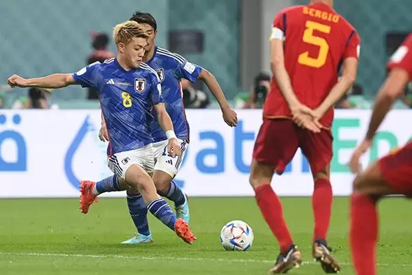 「有言実行の男、堂安律が独占激白。「俺、言ったことは全部かなうんですよ。本気でW杯で優勝できると思っています」」の画像