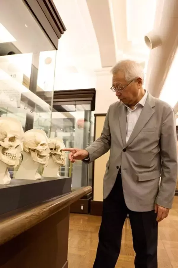 ひろゆき、篠田謙一（国立科学博物館長）に人類の歴史を学ぶ⑥「霊長類で白目があるのは人間だけ!?　では人類はいつ白目を獲得したのか？」【この件について】