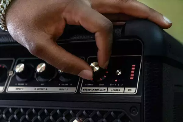 「年末イベントで活用したい！　A＆Vアイテム【即買いガジェット】」の画像