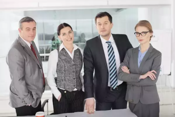 仕事ができる人は「他人のアタマ」を使う　その秘訣とは