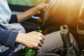 税務署職員が飲酒運転による事故で隠蔽工作か　「公園で同僚と飲酒後に運転」